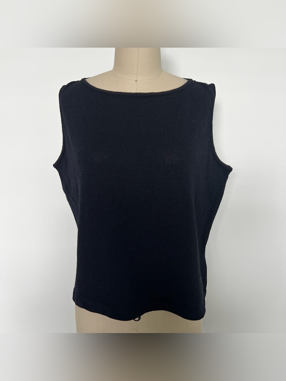 St. John Classic Vintage Black Sleeveless Knit Top
